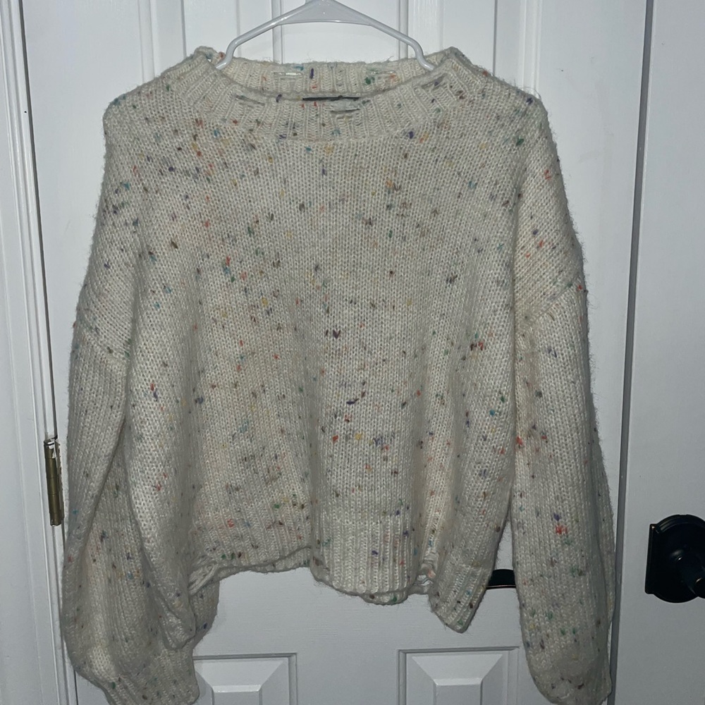 SHEIN cream sweat with colorful polkadots, S
